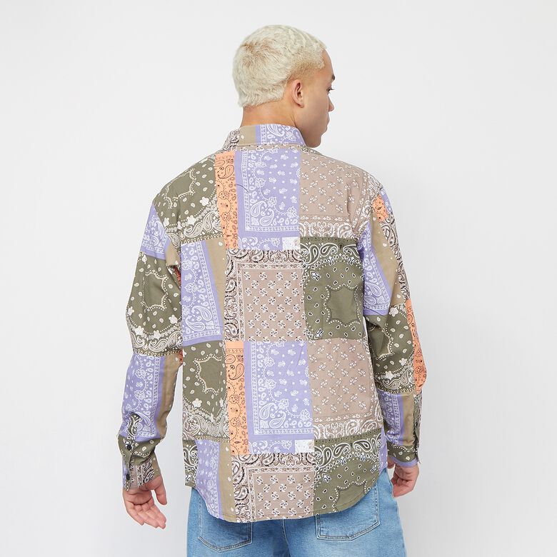 CAMISA PAISLEY CON FIRMA EN EL PECHO DE KARL KANI