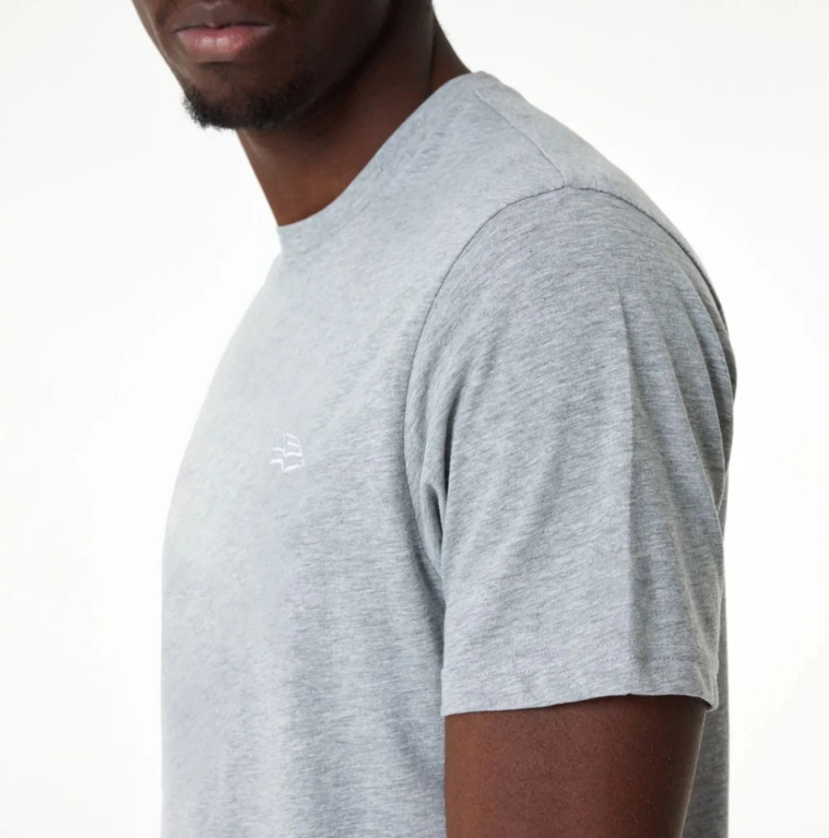 T-SHIRT NEW ERA ESSENTIAL