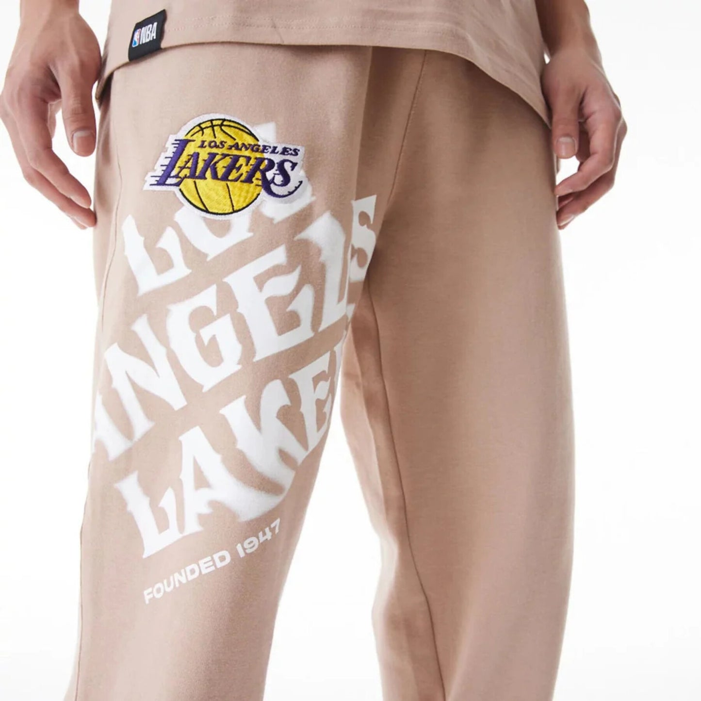 CALÇAS NBA GRAPHIC LOS LAKERS BEIGE