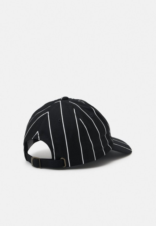 CAP KARL KANI RETRO PATCH PINSTRIPE