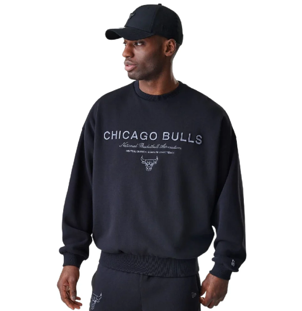 Chicago Bulls NBA Linear Black Crew Neck Sweater