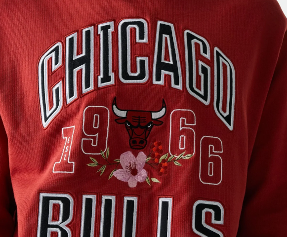 CREW NECK bulls NBA FLORAL